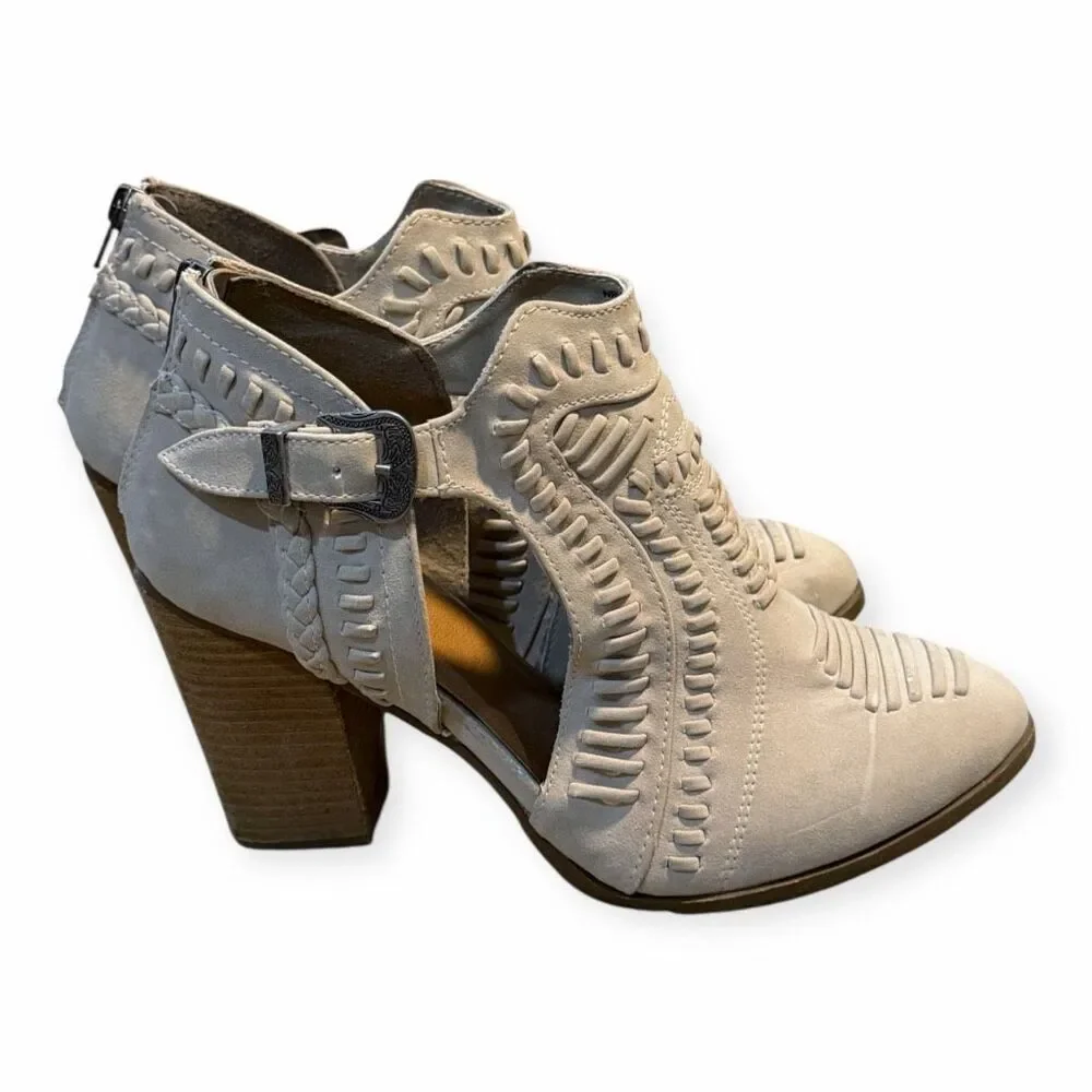 NOT RATED Women’s Cream Cutout Western Boho Ankle Booties Size 10 - Picture 3 of 9